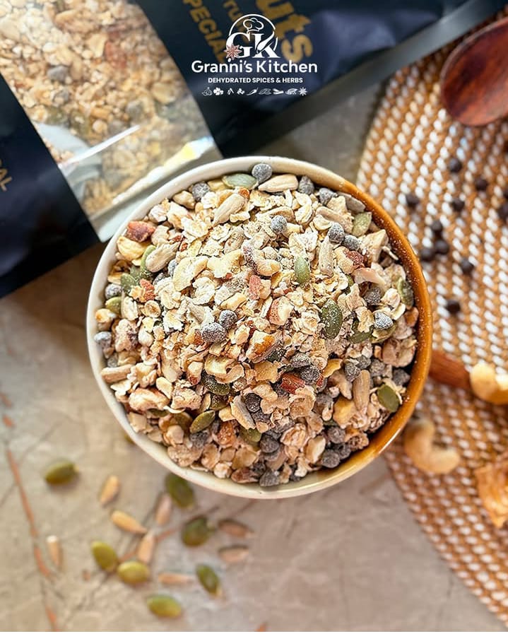 OATS WITH NUTS | DARK CHOCOLATE